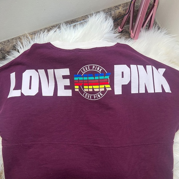 |•PINK•| Victoria's Secret PINK Maroon LOVE PINK Back Long Sleeve Sz XS (Small) - Picture 9 of 15